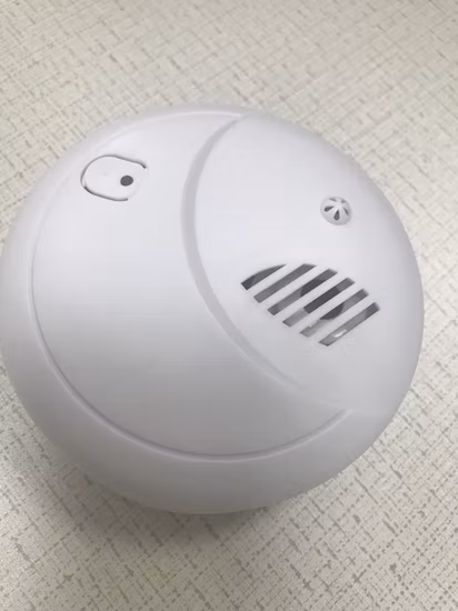 Combinaison d'alarme de détecteur de fumée et de capteur de température thermique avec alarme incendie